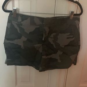 NY&Co camo shorts size 6